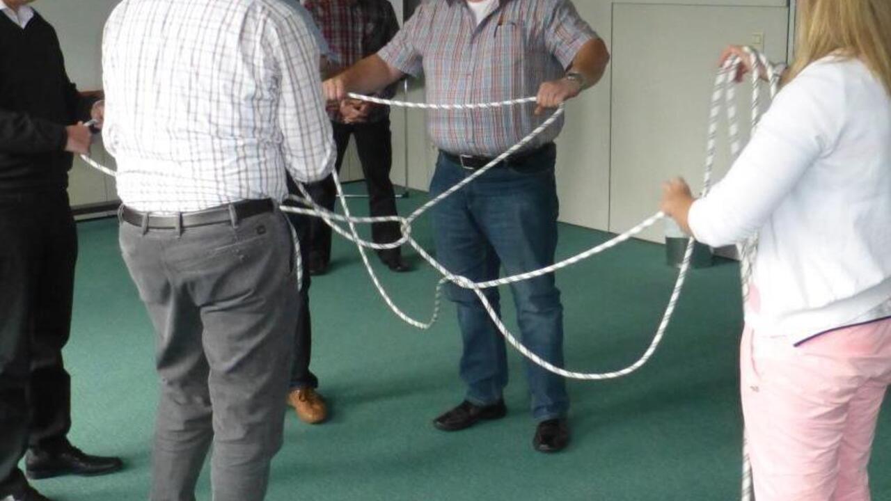 Gekonnt intervenieren - Seilfiguren 20x25.jpg